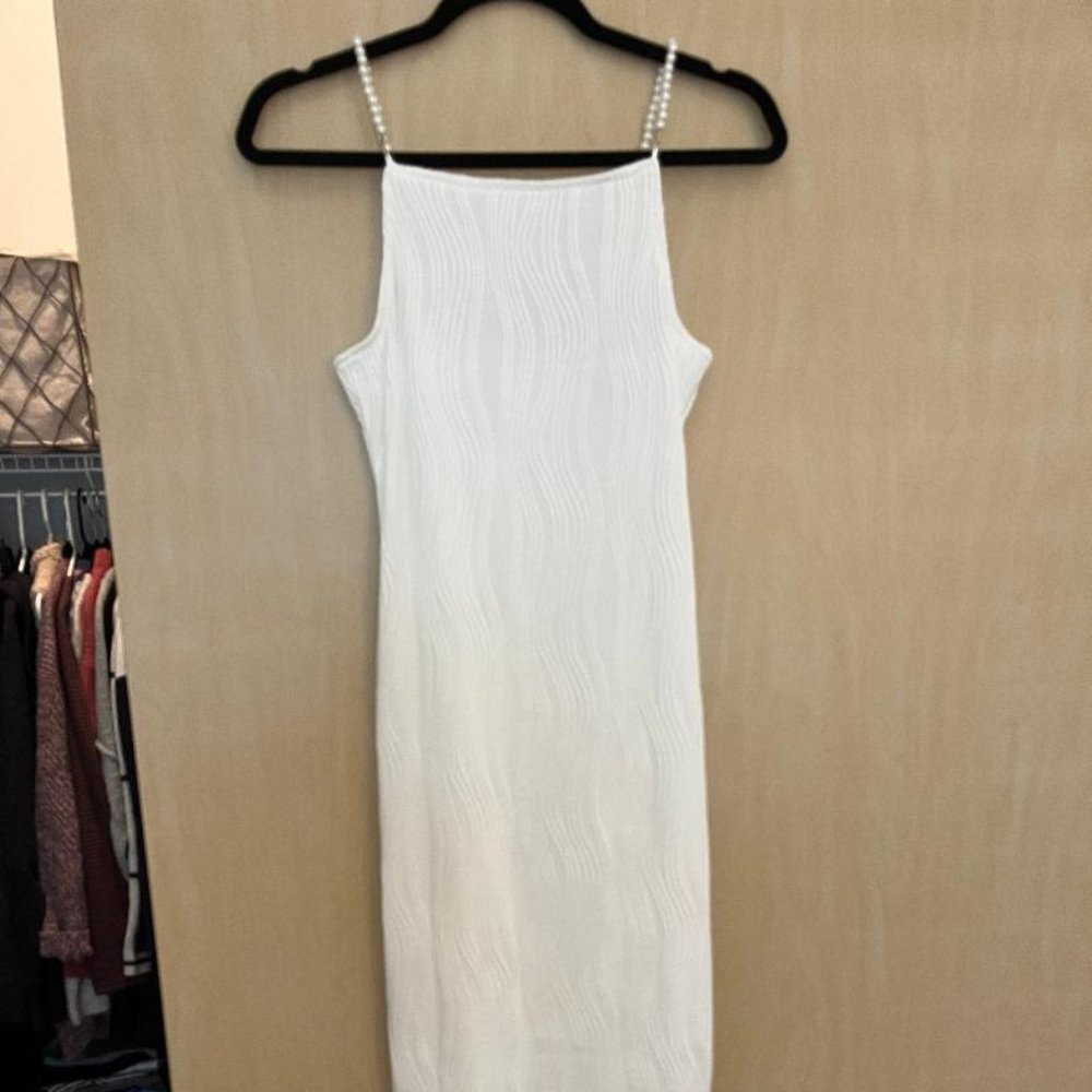 RIHOAS White Wave-Pattern Dress with Pearl Straps